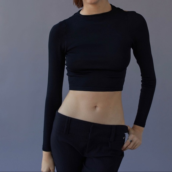 UO Cassidy Reversible Cutout Sweater - Picture 5 of 8